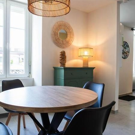 Appartement Cosy Pres Du Centre Ville Château-Gontier Buitenkant foto