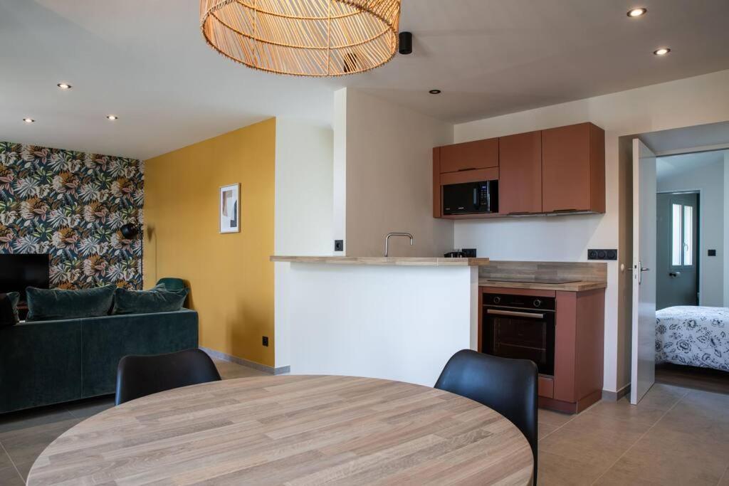 Appartement Cosy Pres Du Centre Ville Château-Gontier Buitenkant foto